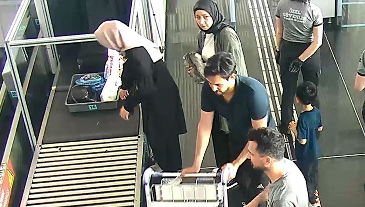 İstanbul Havalimanı'na ailesini uğurlamaya geldi, yakalandı İstanbul Havalimanı'na ailesini uğurlamaya geldi, yakalandı