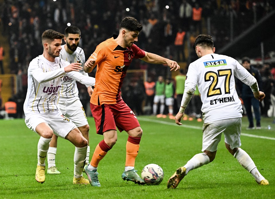 Süper Lig'de yeni lider Galatasaray - 1