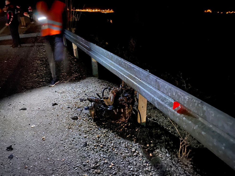 Erzincan'da feci kaza: 2 ölü, 7 yaralı - 6