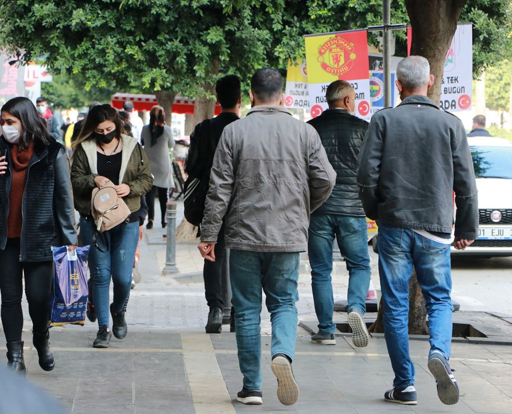 Bilim Kurulu Üyesi Gündüz: Kırmızıya dönen Adana, tedbirlere uyulursa 10 günde yeşil olur - 1