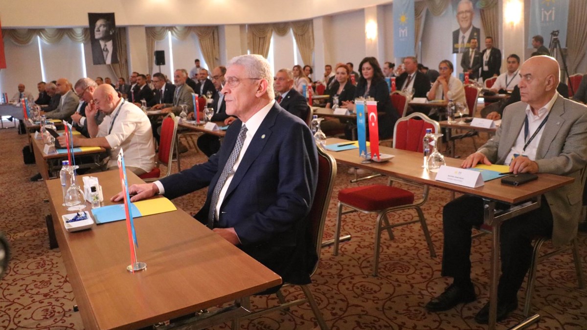 İYİ Parti'nin Afyonkarahisar kampı başladı: Yerel seçim sonuçları ve istifalar değerlendirilecek - Son Dakika Türkiye Haberleri | NTV Haber