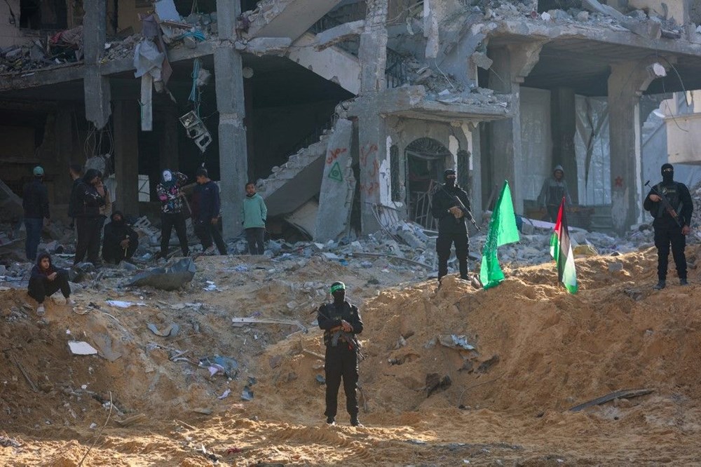 Gazze'de tarihi anlar: Hamas lideri Sinvar'ın evinin önünde esir takası - 4