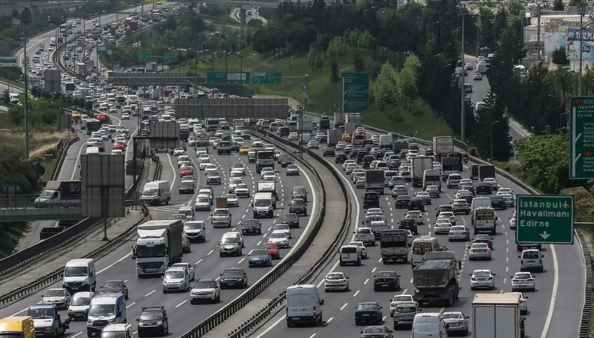 İstanbul'da sabah trafik yoğunluğu oluştu