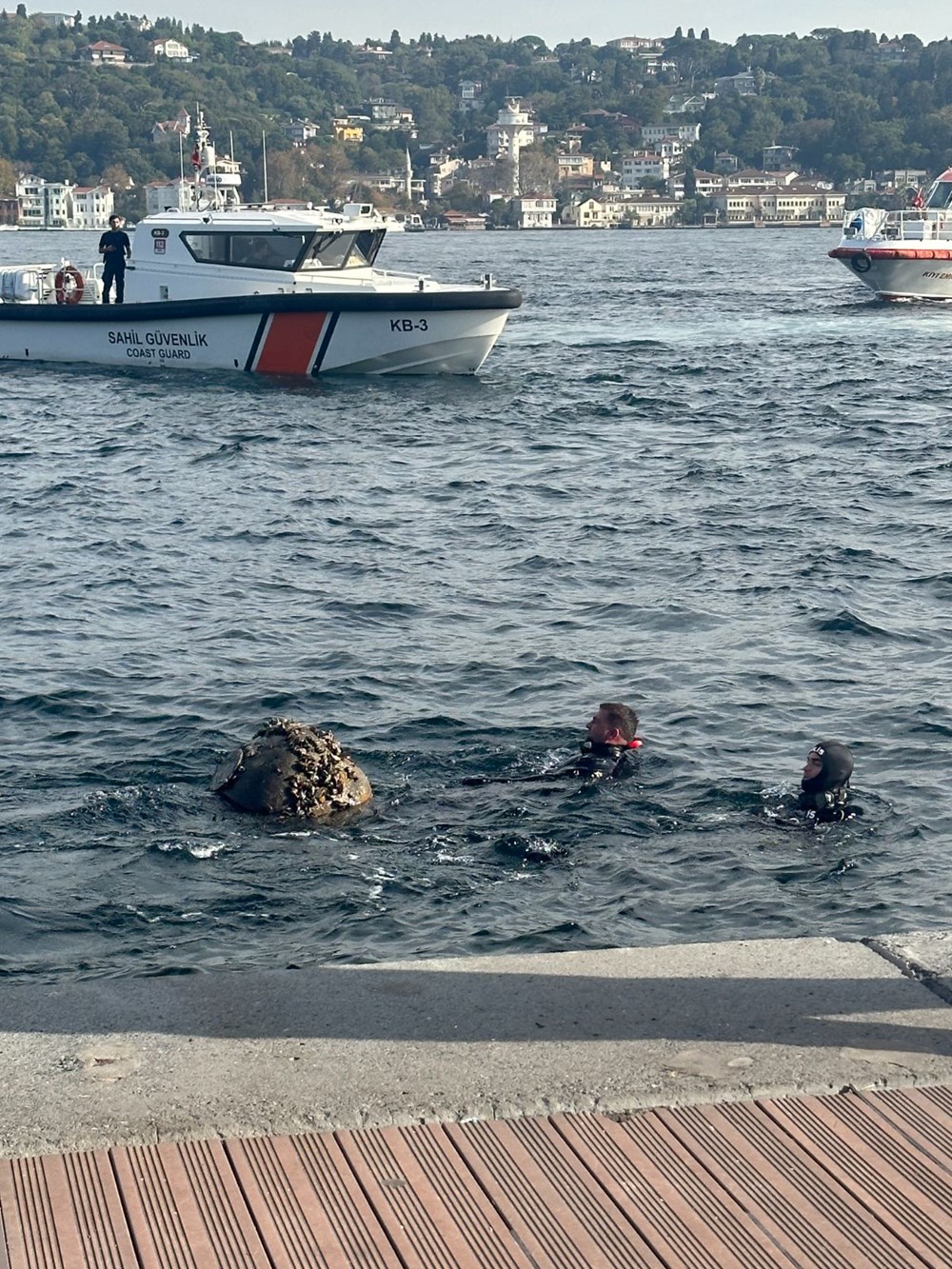 İstanbul Boğazı'nda şüpheli cisim paniği - 2