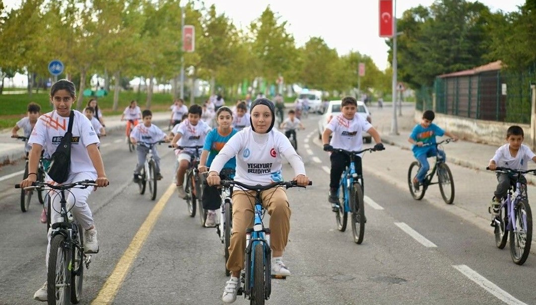 Avrupa Hareketlilik Haftasında bisiklet turu ve sıfır atık etkinliği düzenlendi