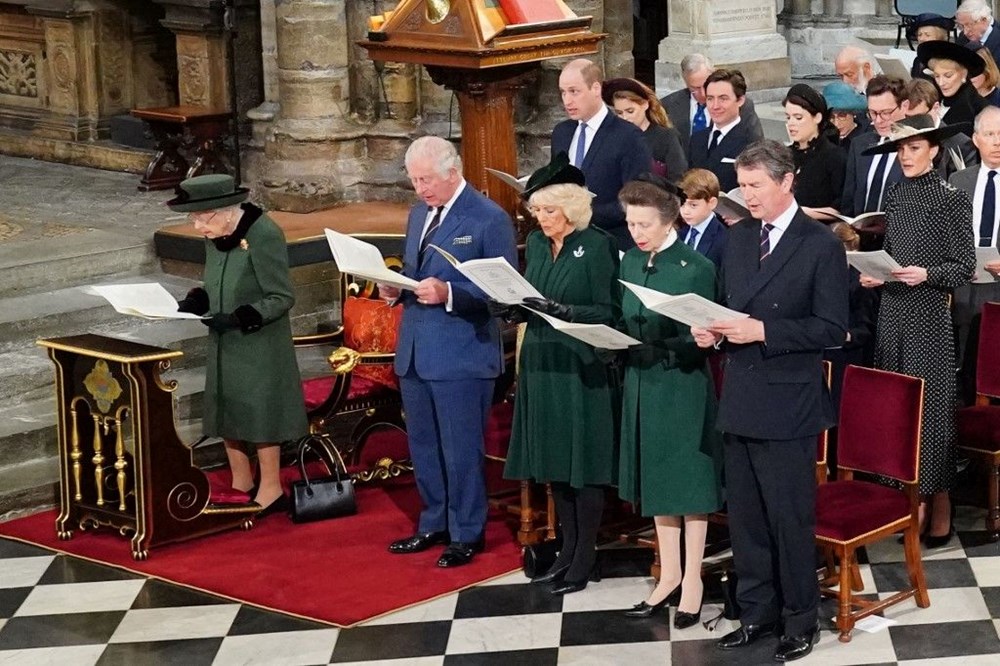 Sağlık sorunlarıyla gündemde olan Kraliçe Elizabeth Prens Philip'in anma töreninde - 5