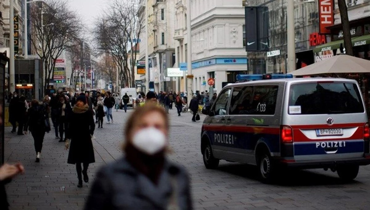 Avusturya'da Covid-19 tedbirleri kademeli olarak gevşetiliyor Avusturya'da Covid-19 tedbirleri kademeli olarak gevşetiliyor