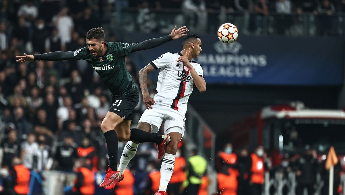 SON DAKİKA: Beşiktaş, Sporting Lizbon'a 4-1 yenildi SON DAKİKA: Beşiktaş, Sporting Lizbon'a 4-1 yenildi