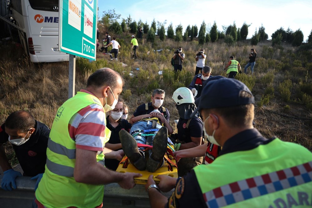 Kuzey Marmara Otoyolu'nda otobüs yoldan çıktı: 5 ölü, 25 yaralı - 6