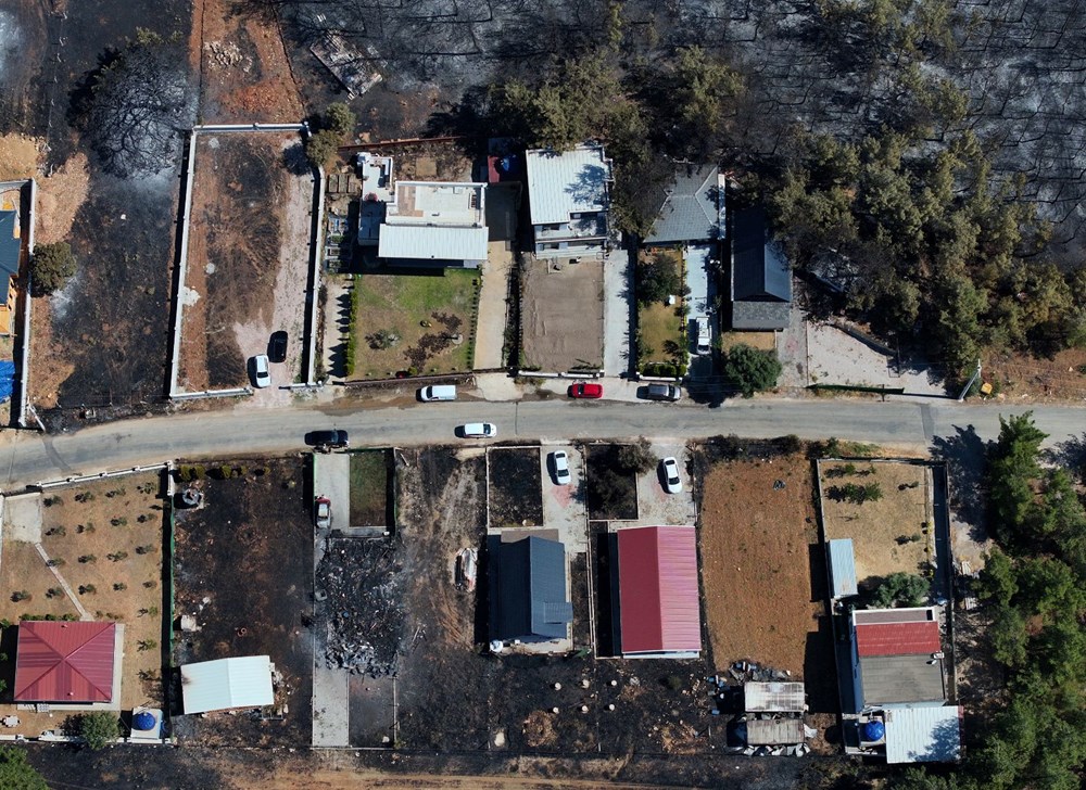 40 derecede kaynak yaptı, Bornova'yı yaktı: "Yıllarımı verdim, şimdi sıfırım" - 7