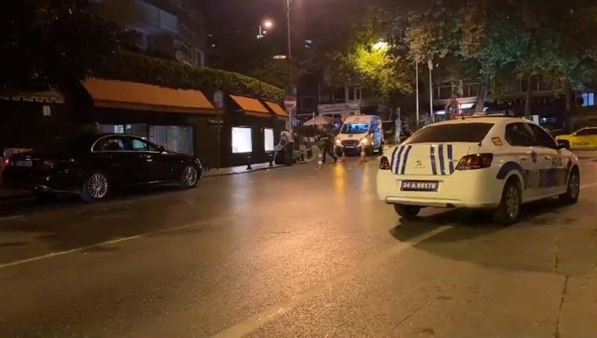Bebek'teki çifte cinayetin yeni detayları ortaya çıktı: Taksiciyi savununca bıçaklanmışlar Bebek'teki çifte cinayetin yeni detayları ortaya çıktı: Taksiciyi savununca bıçaklanmışlar