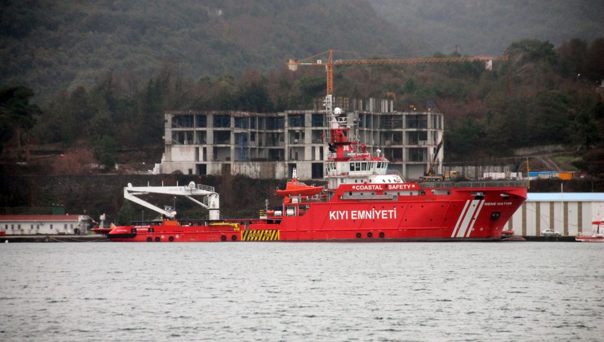Zonguldak'ta batan geminin 7 personeli 53 gündür kayıp Zonguldak'ta batan geminin 7 personeli 53 gündür kayıp