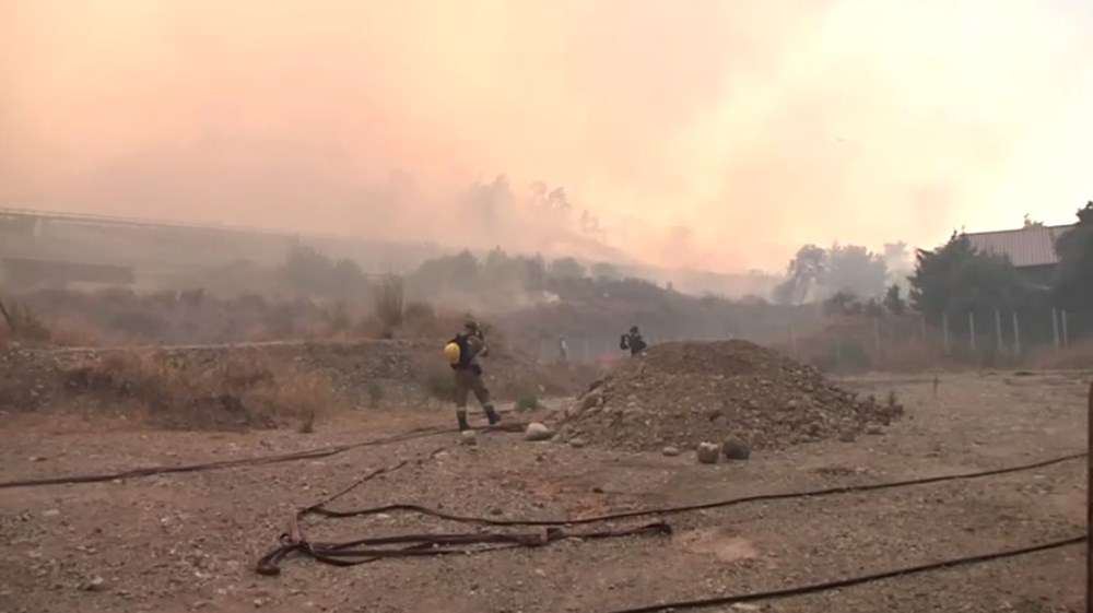 Akdeniz alev aldı: Yunanistan ve İtalya’da orman yangınları sürüyor - 57