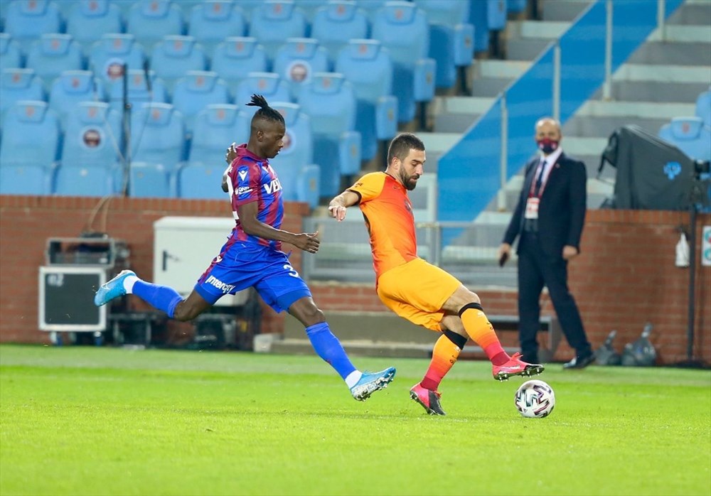 Trabzonspor'u yenen Galatasaray liderliğe yükseldi - 6
