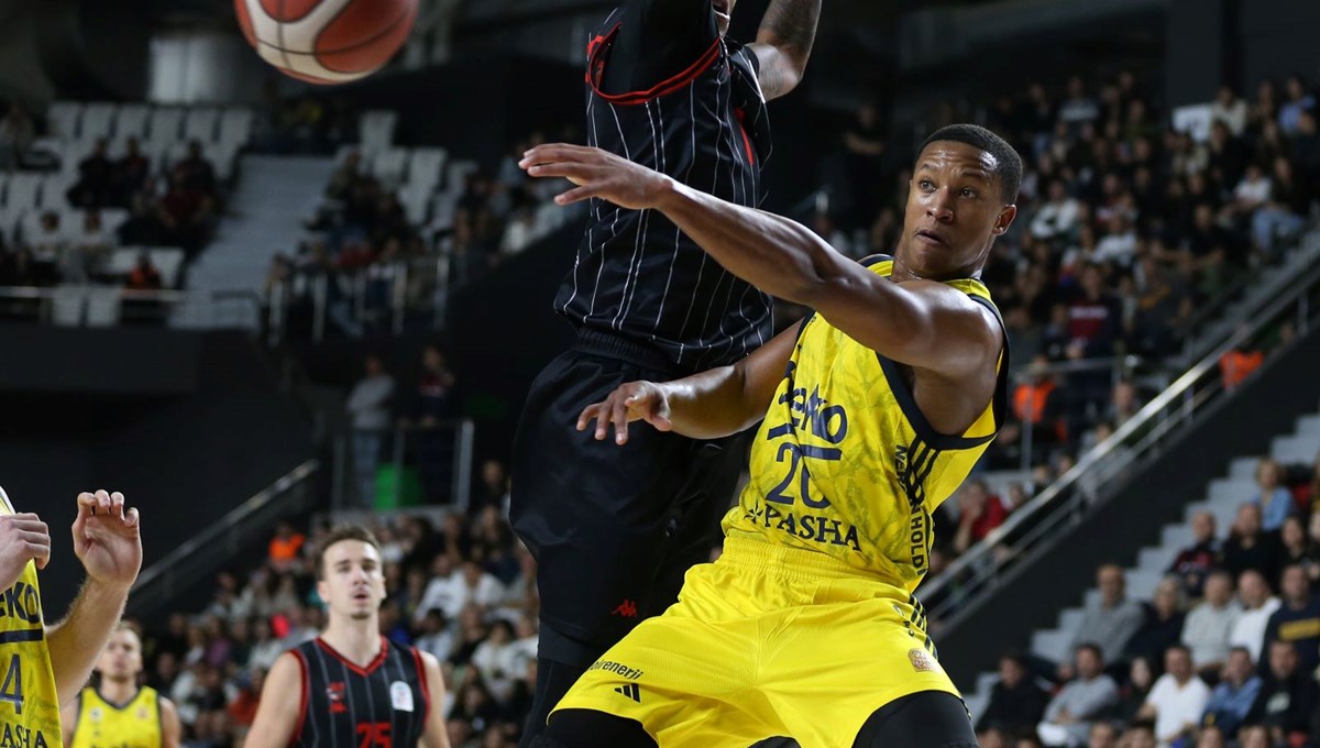 Devon Hall'dan Fenerbahçe Beko'ya kötü haber