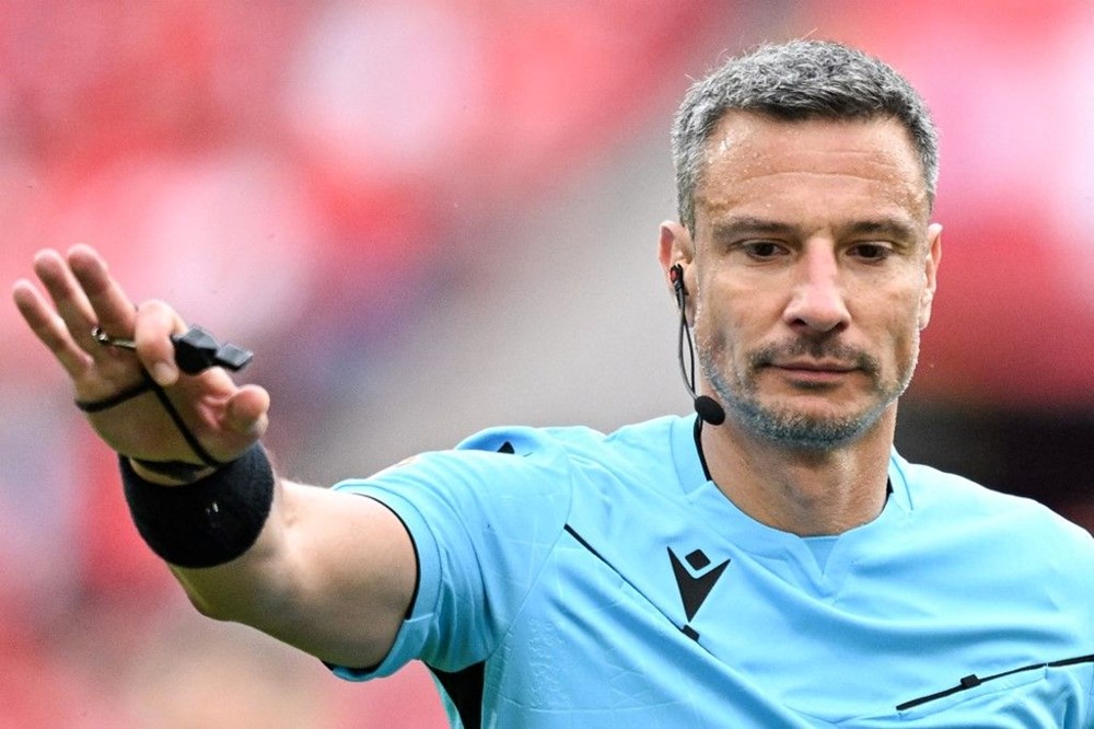 Derbide düdük çalacak Slavko Vincic'in yönettiği maçlar: Milli futbolcuya aldatmaya yönelik hareketten kart göstermişti - 1