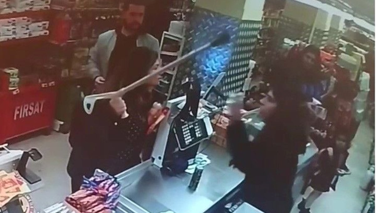 Kasiyere koltuk değnekli saldırı Kasiyere koltuk değnekli saldırı