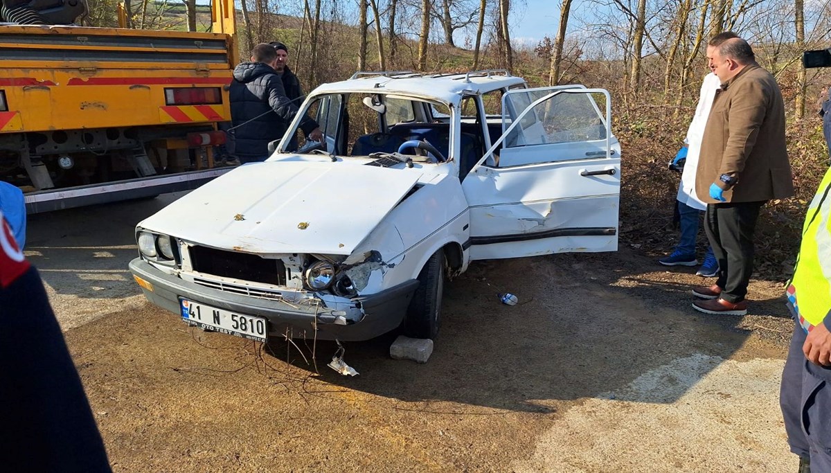 2 gündür kayıptı, dere yatağına düşen aracında ölü bulundu