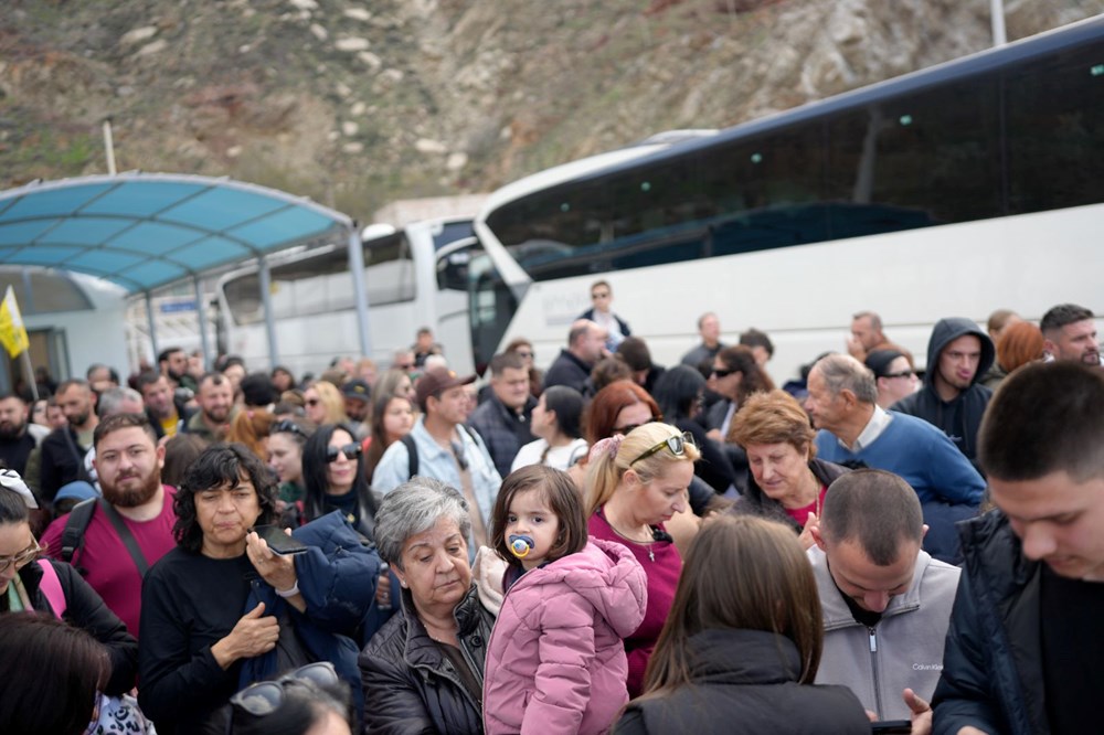 Santorini’den kaçış sürüyor: Büyük deprem kapıda, turizm bitmek üzere - 3