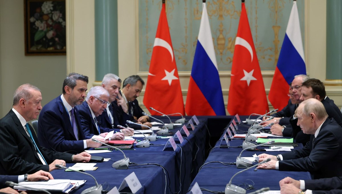 Erdoğan Çin'de Putin'le bir araya geldi