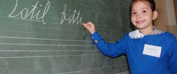 16 milyon öğrenci ders başı yapıyor