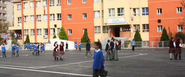 Güvenli okula bayrak