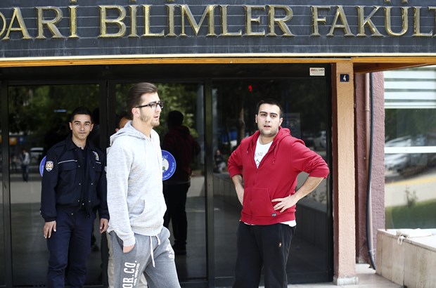 KPSS'ye geç kalan adaylar kapıda kaldı