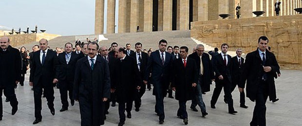Öğretmenler Anıtkabir'de
