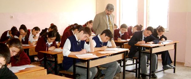 Sınavlar yaklaştı, sınıflar boşaldı