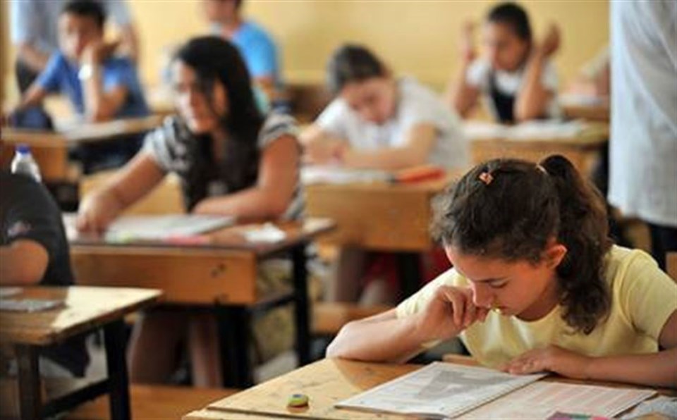 Daha iyi bir liseye girmek isteyen öğrenciler TEOG Sınavı'nda ter dökecek