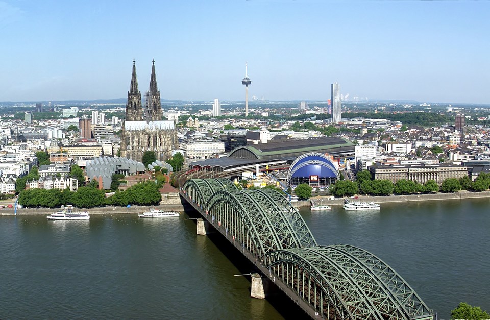 8) UNIVERSITY OF COLOGNE  - ALMANYA (KÖLN)