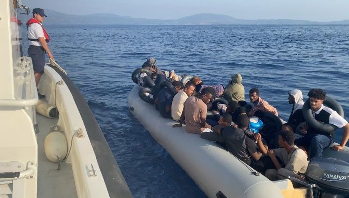 İzmir'de açıklarında göçmen faciası
