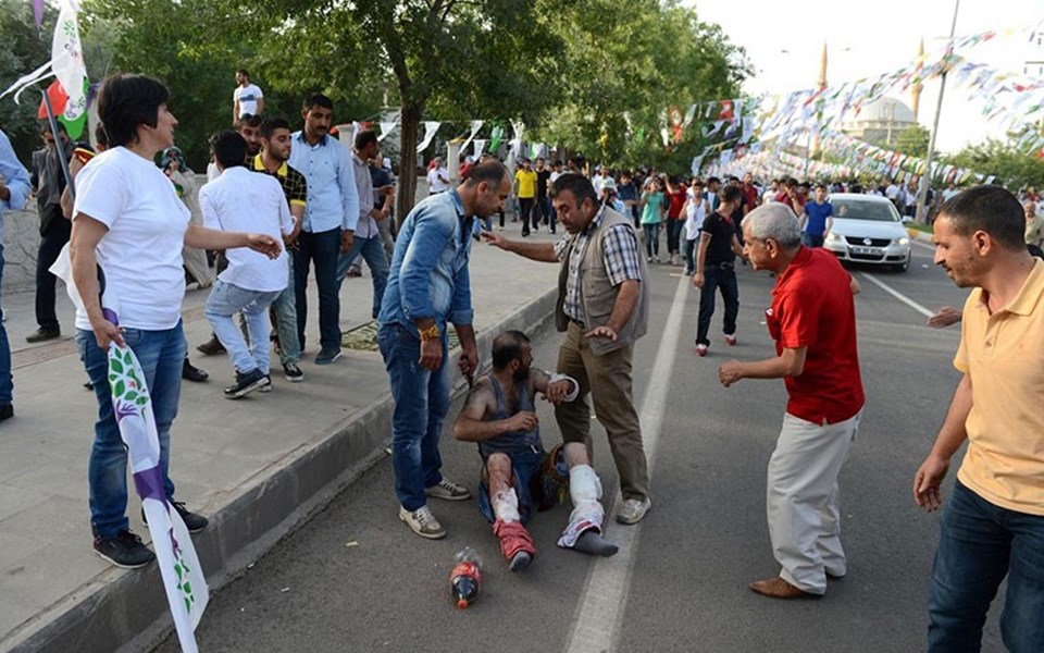 HDP'nin Diyarbakır mitinginde patlama - 2