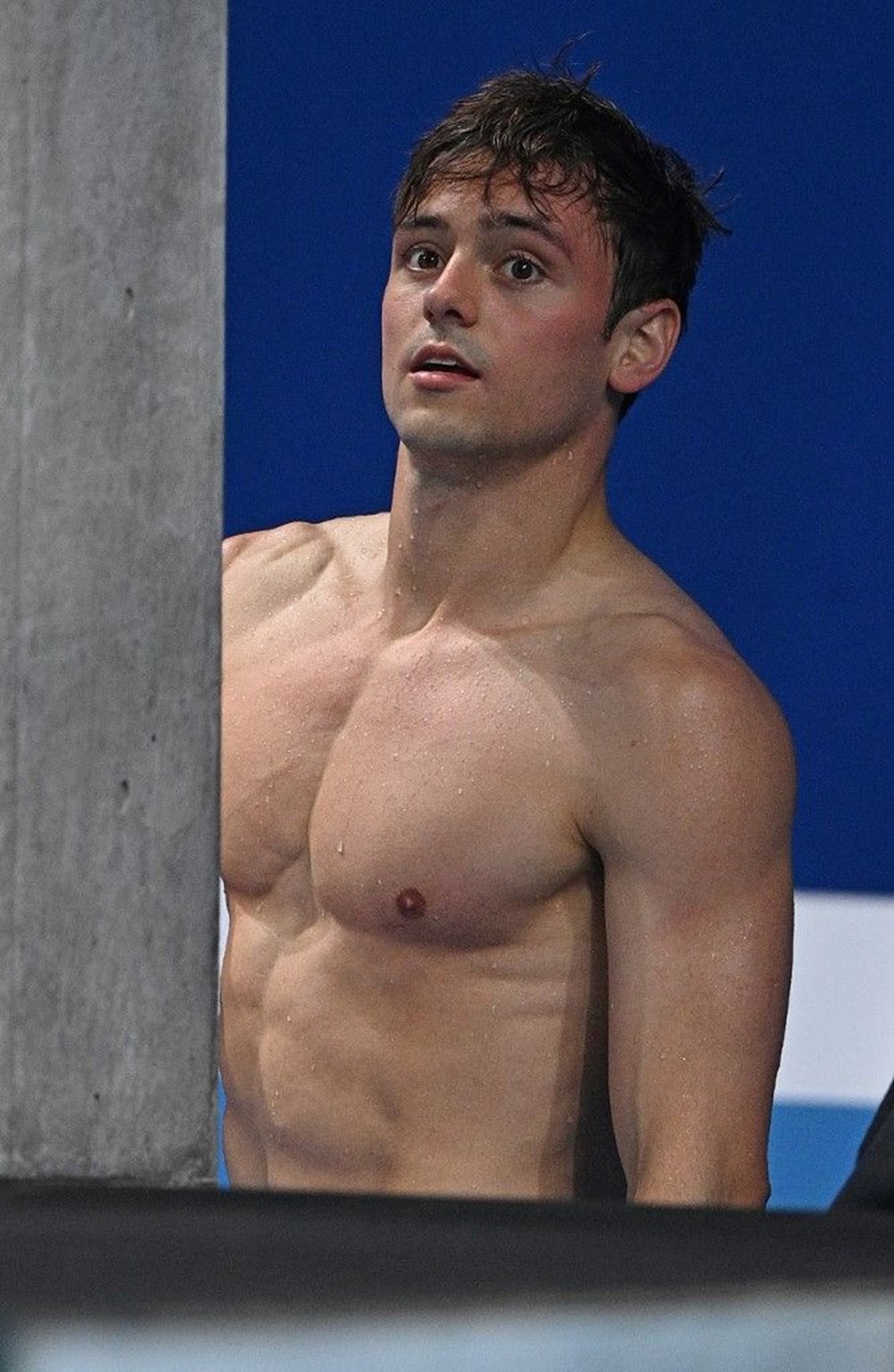 Olimpiyat şampiyonu sporcu Tom Daley'in örgü örme hobisi - 1