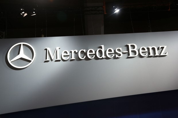 9- MERCEDES BENZ