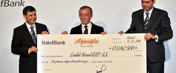 Ağaoğlu imzayı attı
