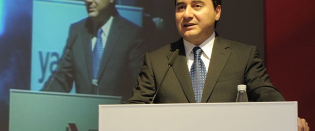 Babacan: Kredi hacmi artışında risk görüyoruz