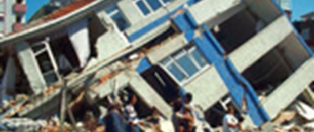 Bakan'a göre İstanbul'un yüzde 10'u yıkılır