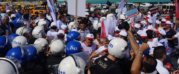 bakanlık-yürüyüş.jpg