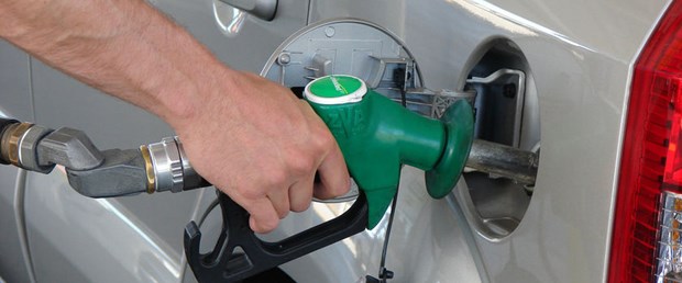 Benzine 9, motorine 13 kuruş zam