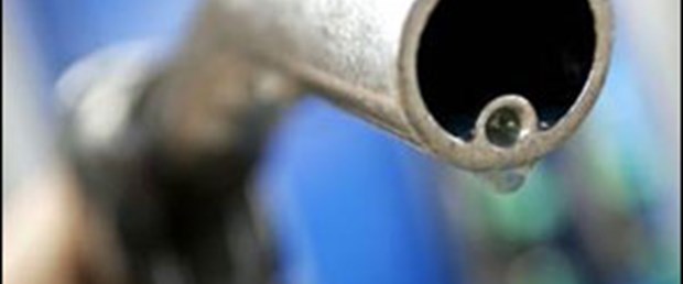 Benzine depoda 11,5 liralık 'tavan' zammı geldi