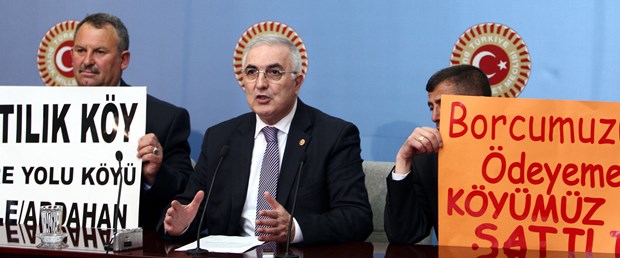 Borcu ödenmeyen köy için tek çare: Satmak!