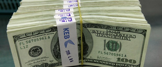 Dolar 1,56'yı aştı, borsa yüzde 3.1 düştü