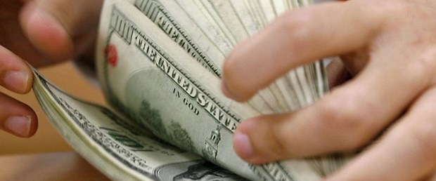 Dolar haftaya düşüşle başladı