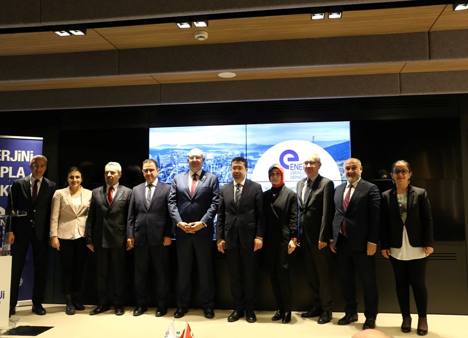 Toplantının ardından Murat Kalsın’ın önerisiyle Enerji Verimliliği Derneği ve SOCAR Türkiye, Enerji Verimliliği Endeksi için pilot çalışma yapma konusunda da el sıkıştı.
