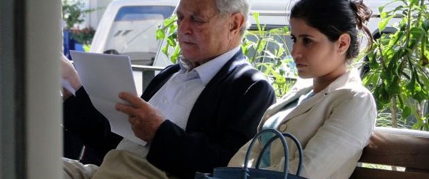 Eski sevgilisinden Soros’a dayak