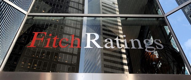 Fitch en büyük rakibine acımadı