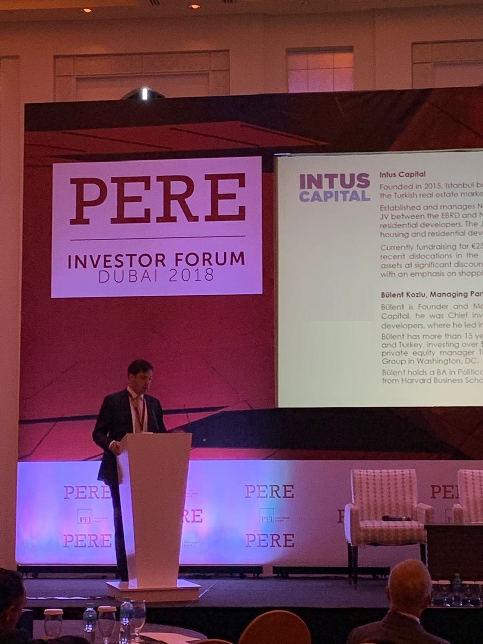 Kozlu, 2 trilyon doları yöneten yatırımcı grubuna Intus Capital olarak Türkiye'de iyi kiracı profiline sahip ve bulunduğu bölgede lider konumdaki gayrimenkullerle ilgilendiklerini belirtti. Konferans'ta dünyanın en büyük devlet varlık fonları, emeklilik fonları, sigorta şirketleri ve holding yatırım ofisleri yer aldı.