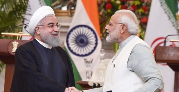 Hindistan İran'dan petrolünü rupi ile alacak
