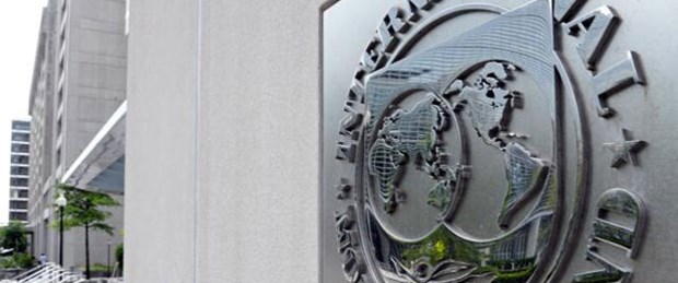 IMF Yunanistan'a nefes aldırdı